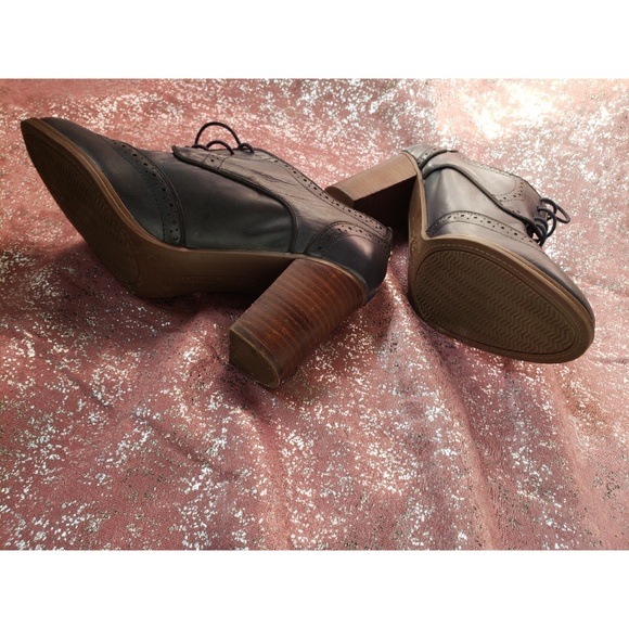 TOMMY HILFIGER Fabiole Oxford Heel. - Picture 6 of 8